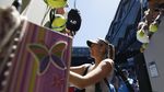 Ademnya Senyum Sharapova di Bawah Terik Matahari Melbourne