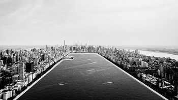 Pemenang kategori Photomanipulation (amatir). Central Lake karya Max Poussier.  Foto: Monochrome Photography Awards