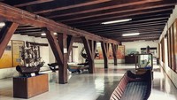Koleksi sejarah bahari di dalam museum (Foto: Website parapejalan.id)