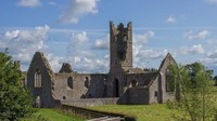 Setelah sempat vakum dari The Cranberries, mendiang Dolores pun sibuk bersolo karir sambil mengurus anak-anaknya di peternakan sederhana mereka di Kilmallock, Irlandia (limerick.ie)
