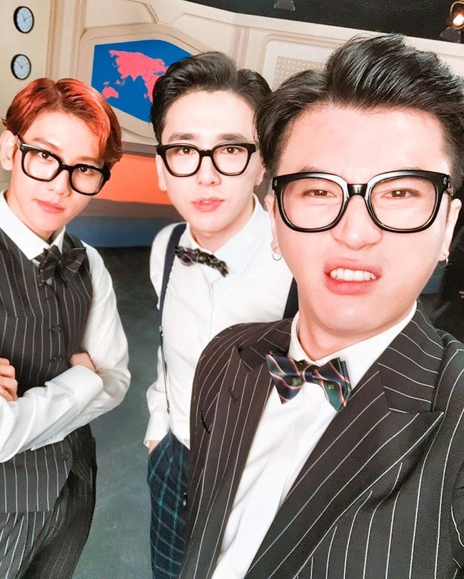 Foto selfie bersama Baekhyun. Sama kerennya, ya? Foto: Instagram