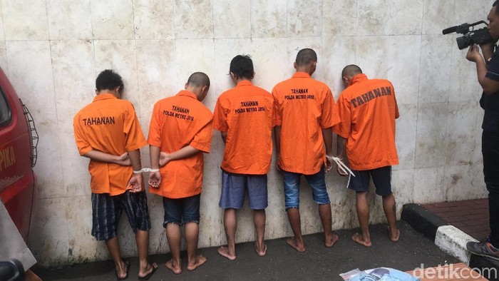 Perampok di Angkot Ditangkap Polisi, Sopir Tembak Terlibat