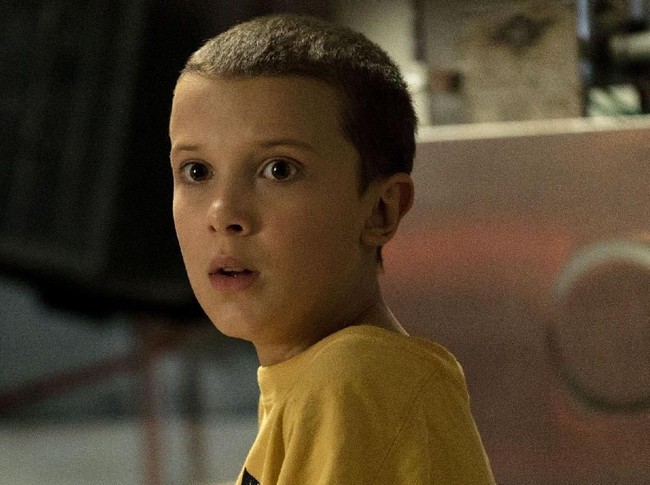 Meskipun berambut cepak ala tentara, wajah aktris berusia 13 tahun ini tetap terlihat imut. Foto: istimewa