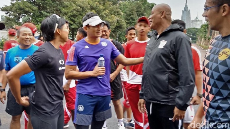Sandi: Atlet Kalau Berprestasi Langsung Diangkat Jadi PNS Sandi: Atlet Kalau Berprestasi Langsung Diangkat Jadi PNS