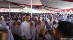 Momen Jokowi Semobil dengan Bupati Uu Ruzhanul
