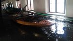 Perahu-perahu Klasik dan Genangan Air di Museum Bahari Pasca Kebakaran