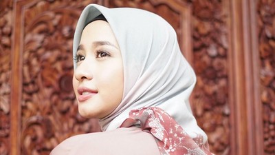 8 Artis Ini Jual Hijab Print Scarf, Harganya Lebih Mahal dari Daging