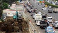 Kereta ringan pertama di Jakarta ini bakal melintasi 3 rute atau lintasan, yakni dari Cibubur menuju Cawang, kemudian dari Bekasi Timur menuju Cawang dan dari Cawang menuju Dukuh Atas lewat Kuningan.