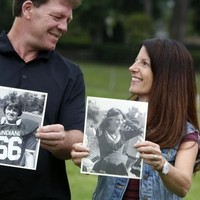 Ned seorang pemain football sama sekali tidak menyangka berjodoh dengan Renee, wanita yang pernah menjadi bagian dari tim pemandu sorak semasa dia bermain football di SMA. Foto: Dok. Instagram thewaywemet, Reddit