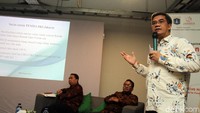 Turut hadir juga Kepala Dinas Kesehatan Provinsi DKI Jakarta, Koesmedi Priharto bersama Direksi Bidang Jaminan Pembiayaan Kesehatan Rujukan, Andi Afdal Abdullah dan Chief IT, Bidang Kesehatan Sahabat Anies-Sandi, Budi Setyanto menjadi pembicara dalam diskusi tersebut.  