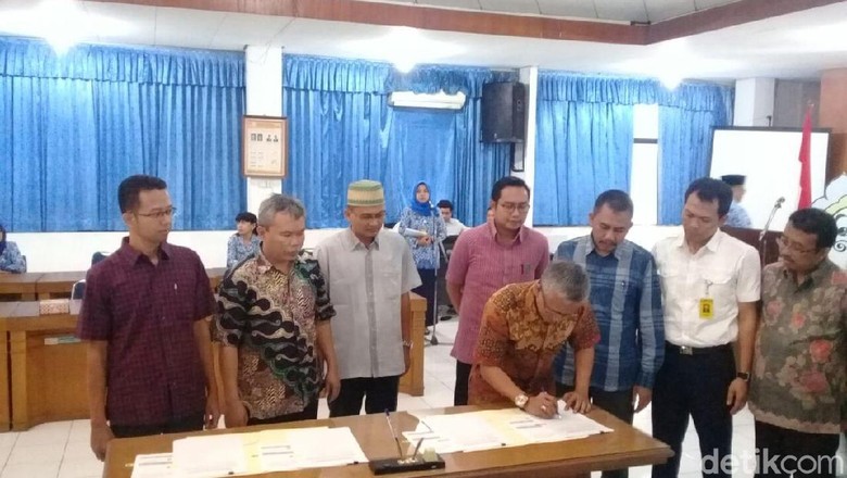 KPU Minta Bakal Cagub dan Cawagub Jateng Perbaiki Dokumen Fotokopian KPU Minta Bakal Cagub dan Cawagub Jateng Perbaiki Dokumen Fotokopian