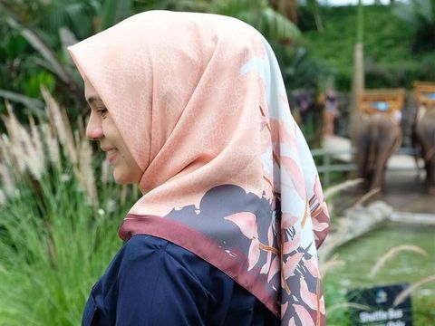 Ceritakan Inspirasi Hijabmu, Raih Voucher Belanja hingga Scarf Gratis!