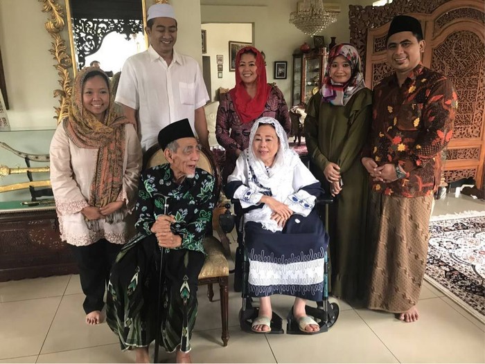 Gus Yasin Silaturahmi ke Rumah Almarhum Gus Dur