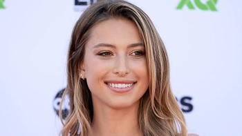 Meski sesekali tampil di publik, Eve sebenarnya tertutup dan jarang diwawancara media. Foto: Getty Images
