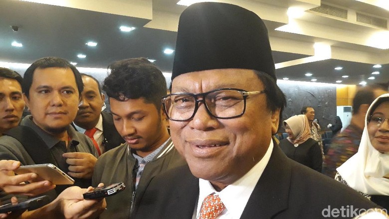 Wiranto Tolak Jadi Ketum Lagi, OSO: Dia Tak Bisa Dibohongi Wiranto Tolak Jadi Ketum Lagi, OSO: Dia Tak Bisa Dibohongi