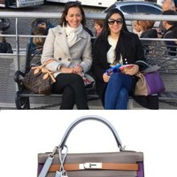 Tas Hermes Arlequin Kelly berwarna ultraviolet seharga US$ 15.000 atau sekitar Rp 200 juta tampak menemani Bupati Rita saat berada di luar negeri bersama seorang temannya. Foto: Dok. Facebook, Hermes.