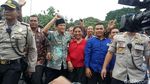 Temui Pendemo Cantrang, Susi Naik Mobil Komando