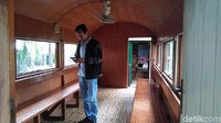 Ada sejumlah gerbong yang telah disiapkan untuk mengangkut penumpang. Lokasinya berada di Start Point of Heritage Loco Tour KP Cepu di Desa Ngelo Kecamatan Cepu, Blora (Arif Syaefudin/detikTravel)