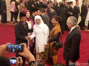 Beri Selamat ke Idrus yang Jadi Mensos, Khofifah Semringah