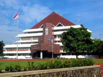Ajak Mahasiswa Dialog, Rektor IPB Tegaskan Kampus Tak Kelola SPPG