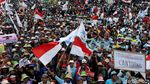Aksi Demo Nelayan Tolak Larangan Cantrang di Depan Istana