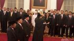 Detik-detik Jokowi Lantik Menteri Baru di Istana