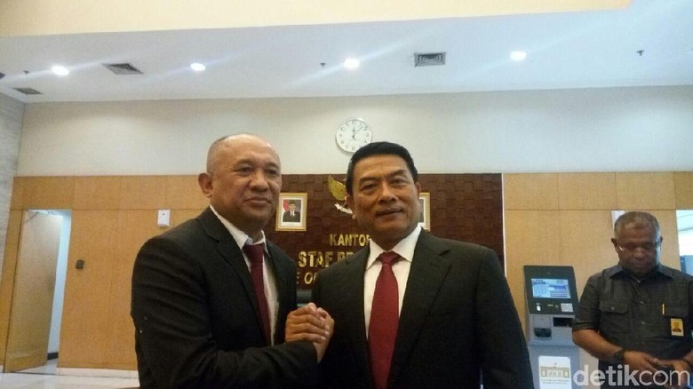 Moeldoko Akan Belajar Teknik Menemui Demonstran dari Teten Moeldoko Akan Belajar Teknik Menemui Demonstran dari Teten