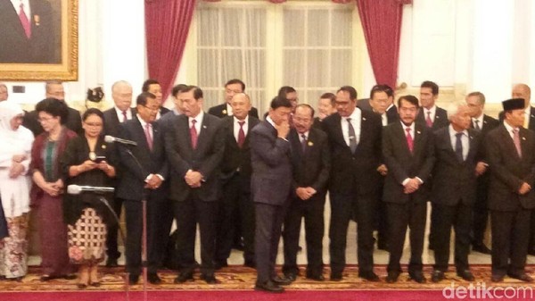Foto: Senyum Teten dan Khofifah yang Direshuffle Jokowi
