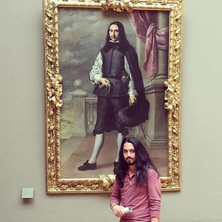 Selfie di Museum, Kira-kira Kamu Mirip Seniman Siapa ya? Selfie di Museum, Kira-kira Kamu Mirip Seniman Siapa ya?