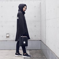 Gaya Rani Hatta yang fierce dan SWAG, membuatnya tampil berbeda dari kebanyakan hijabers lainnya. Foto: Instagram