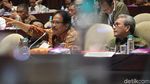 Menteri Agraria dan Komisi II Bahas RUU Pertanahan