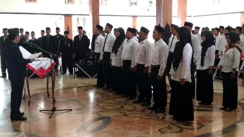 Panwaslu Trenggalek Temukan PPL Masuk Data Pengurus Parpol Panwaslu Trenggalek Temukan PPL Masuk Data Pengurus Parpol