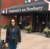 Tas Hermes yang dibawa Bupati Rita ini adalah salah satu tas Hermes termahal. Tas Hermes Birkin Himalayan Crocodile ukuran 30 cm itu harganya mencapai US$ 149.000 atau sekitar Rp 2 miliar. Foto: Dok. Facebook, Hermes.