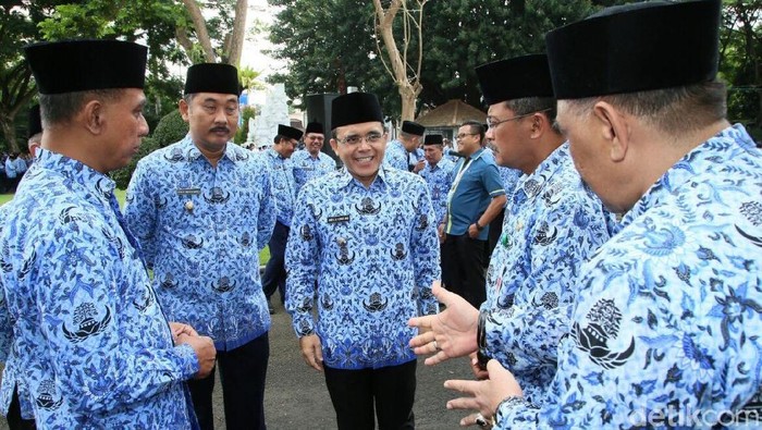 Anas Minta Aplikasi Kemiskinan Terintegrasi Segera Dikebut