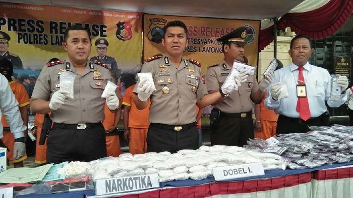 121.950 Butir Pil Carnophen Disita, 2 Pengedarnya Diamankan