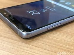 Penampakan Menggoda Duo Samsung Galaxy A8