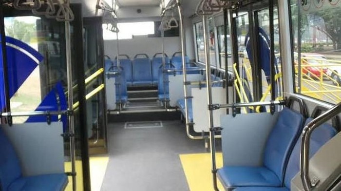 Kursi Prioritas di KRL dan TransJakarta