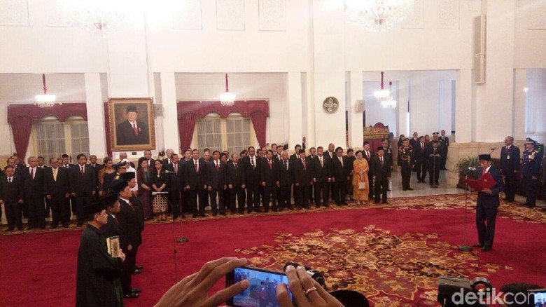 Golkar: Cari Menteri Seperti Airlangga Tidak Gampang Golkar: Cari Menteri Seperti Airlangga Tidak Gampang