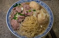 Slurpp! Sedap Gurih Mie Wonton untuk Hangatkan Badan Ada di Sini