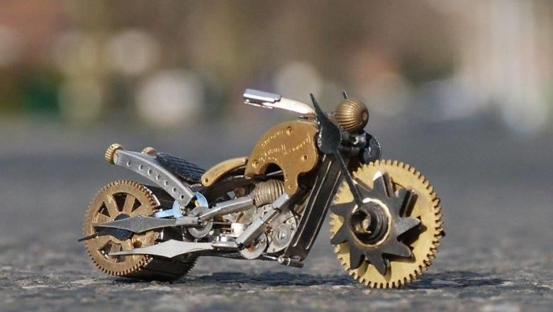 Karya Seni Miniatur Motor Ini Dibuat Selama 50 Jam Karya Seni Miniatur Motor Ini Dibuat Selama 50 Jam