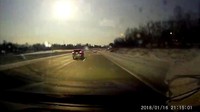Badan Survei Geologi AS atau USGS dalam situsnya menyebut sebuah meteor melintasi wilayah midwest AS, seperti Ohio dan Michigan, juga wilayah Ontario di Kanada pada Selasa (16/1) malam waktu setempat. Foto: Youtube Mike Austin/via REUTERS