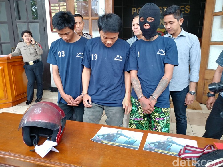 Aksi Jambret Terekam CCTV, Wawan Butuh Biaya Lahiran Aksi Jambret Terekam CCTV, Wawan Butuh Biaya Lahiran