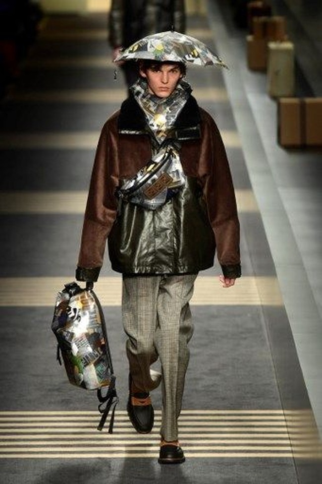 Koleksi ini dipersembahkan untuk para traveler yang mengutamakan kenyamanan saat berada di bandara untuk bepergian, tapi juga tetap ingin tampil stylish. Foto: AFP