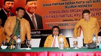 OSO datang bersama Herry L Siregar yang ditunjuknya menggantikan Sariffudin Sudding dari posisi Sekjen.
