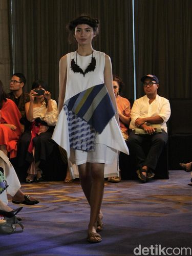 Koleksi Purana Spring-Summer 2018 'Intropical'.
