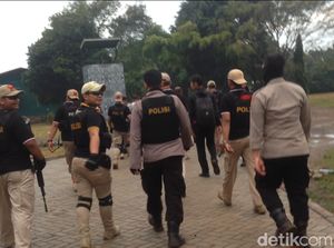 Video Polisi Bersenjata Berjaga di Gedung Eks TPI