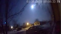 Meteor itu kemudian menghantam permukaan Bumi hingga memicu gempa berkekuatan 2 SR. USGS menyebut, meteor itu jatuh di sebuah lokasi berjarak 7 kilometer sebelah timur wilayah Saint Clair Shore di Eastern Michigan, AS. Foto: Kevin McCombs/via REUTERS