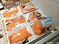 Mau Cari Ikan Saba dan Satoimo? Semuanya Ada di Supermarket Jepang Ini!