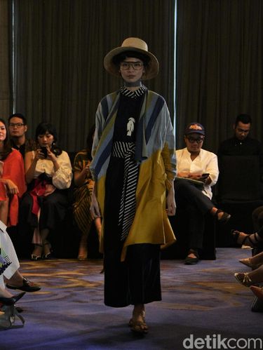 Inspirasi Flora dan Fauna Indonesia di Koleksi Busana Teranyar Purana