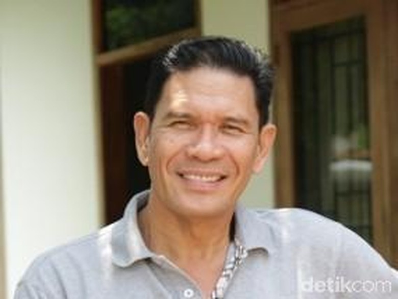 Advent Bangun Mulai Membaik dari Gagal Ginjal, Bakal Pindah Ruang Perawatan Advent Bangun Mulai Membaik dari Gagal Ginjal, Bakal Pindah Ruang Perawatan